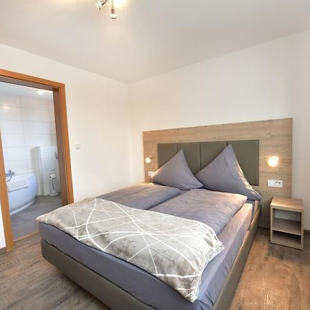1A Gaestehaus Am Hafen Nürnberg Eksteriør billede